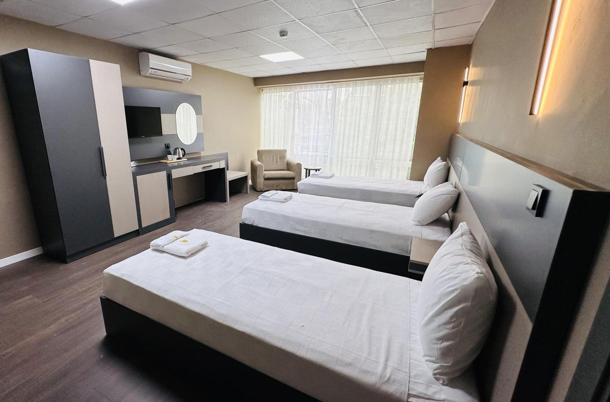 Esse Joven Hotel Анталья Экстерьер фото